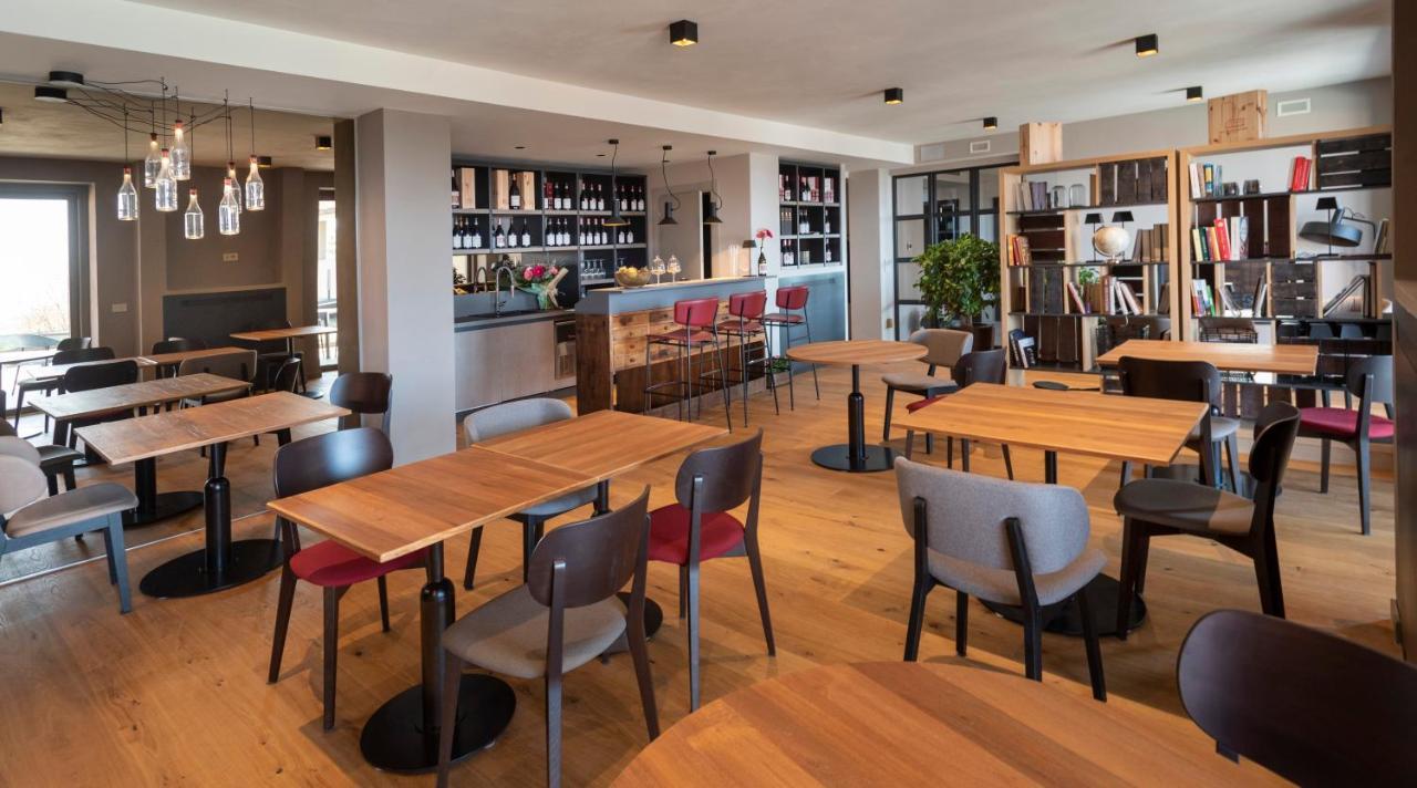 Agriturismo Speziale Wine Resort Verduno Zewnętrze zdjęcie